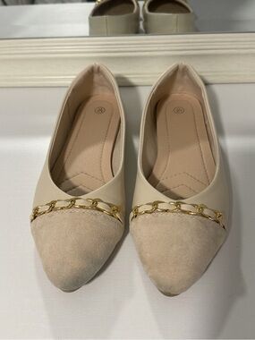 Amazon Women's Nude Pointed-Toe Flats with Gold Chain
